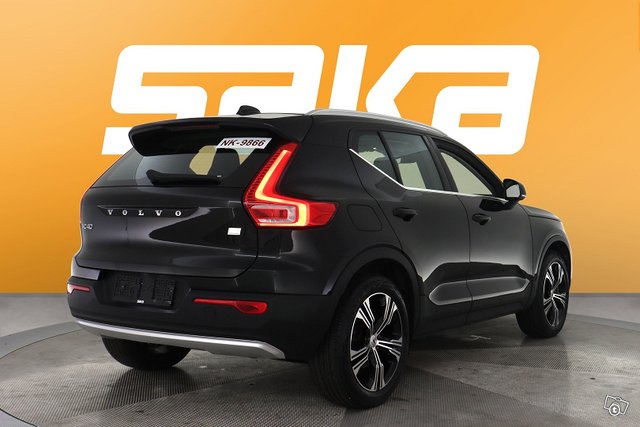 Volvo XC40 8