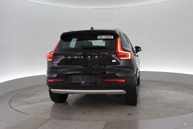 Volvo XC40 10