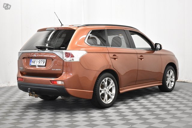 Mitsubishi Outlander 5