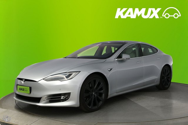 Tesla Model S 6