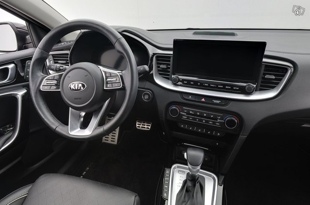 Kia Xceed 9