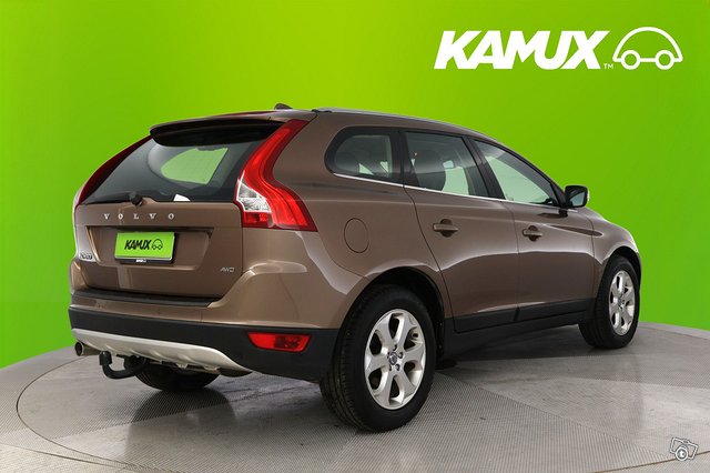 Volvo XC60 4