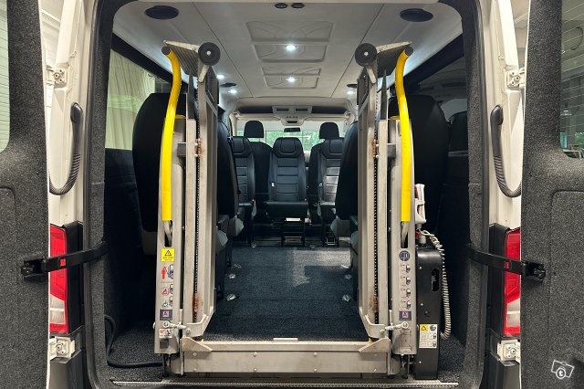 Volkswagen Crafter 12