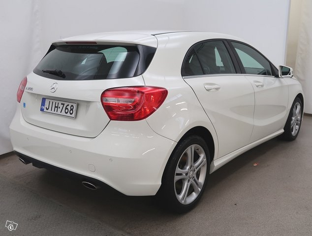 Mercedes-Benz A 3