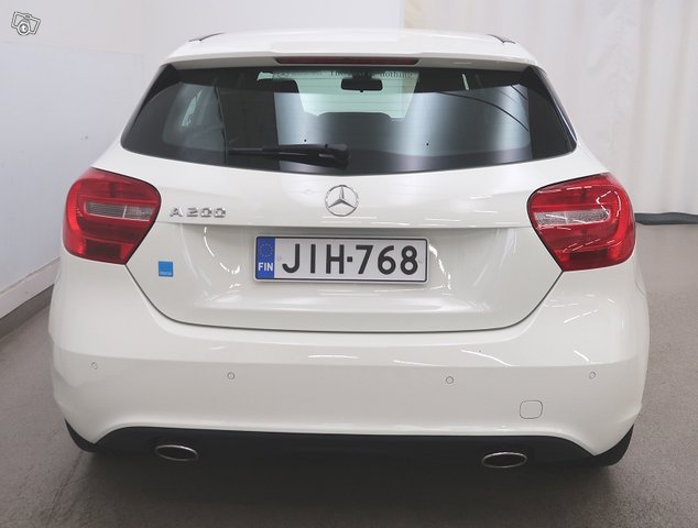 Mercedes-Benz A 4