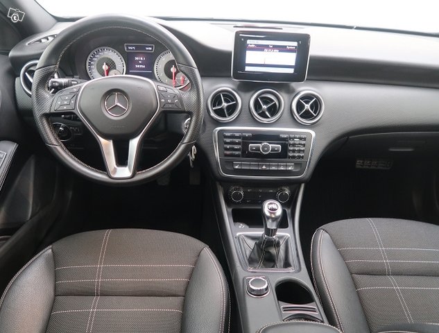 Mercedes-Benz A 7