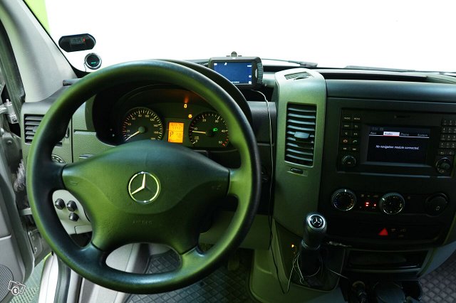 Mercedes-Benz Sprinter 8