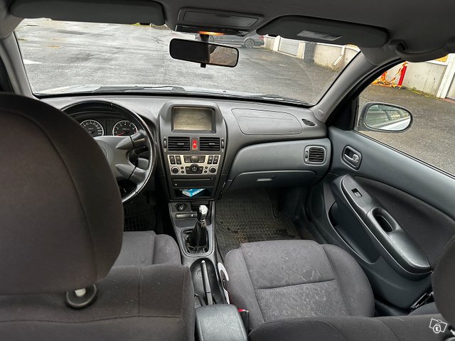 Nissan Almera 11