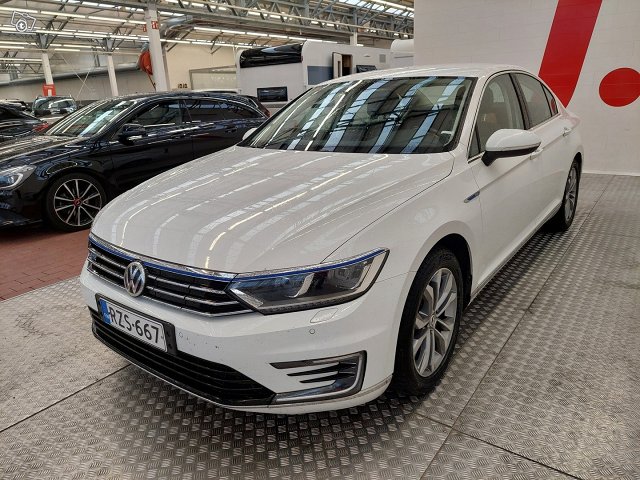 Volkswagen Passat 2