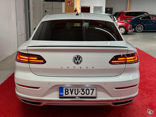 Volkswagen Arteon 4