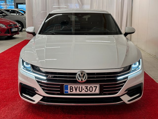 Volkswagen Arteon 9