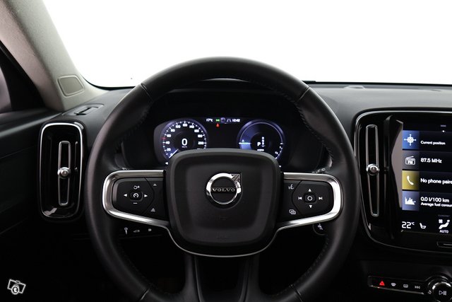 VOLVO XC40 20