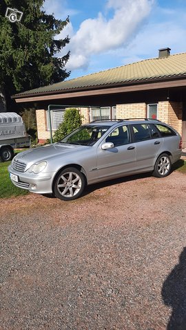 Mercedes-Benz C 180, kuva 1