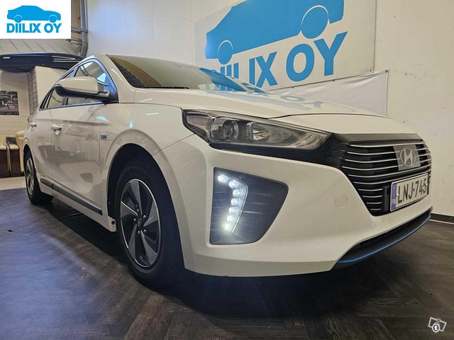 Hyundai Ioniq Hybrid 6