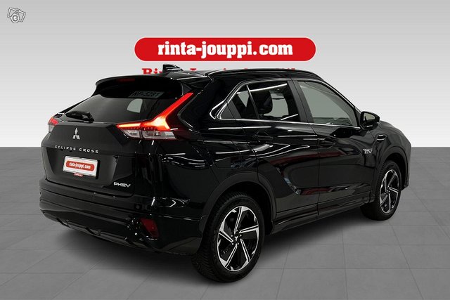 MITSUBISHI ECLIPSE CROSS 5