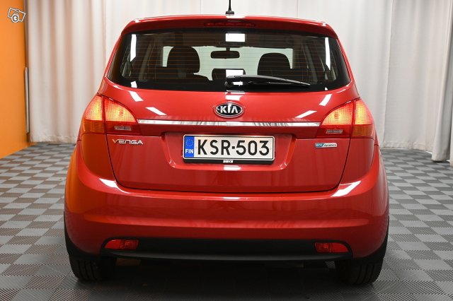 Kia Venga 7