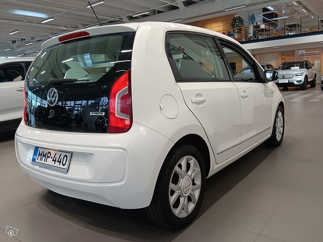 VOLKSWAGEN Up 3