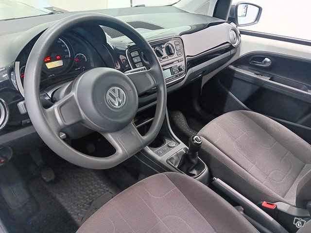 VOLKSWAGEN Up 6