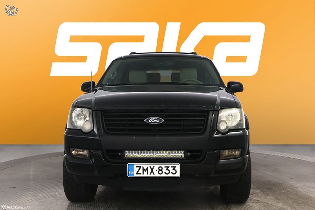 Ford Explorer 2