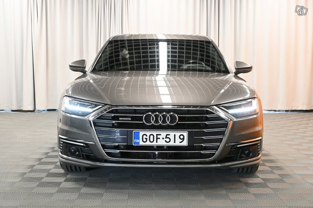 Audi A8 2