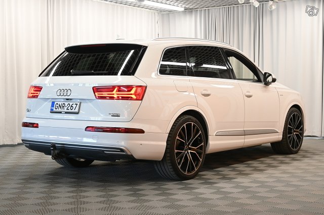 Audi Q7 7