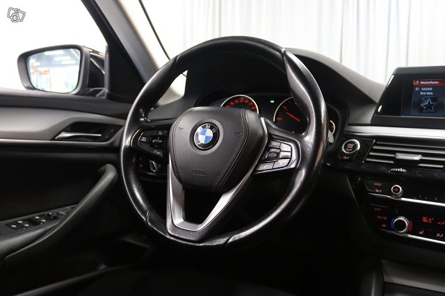 BMW 520 12