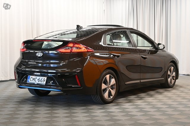 Hyundai IONIQ PLUG-IN 5