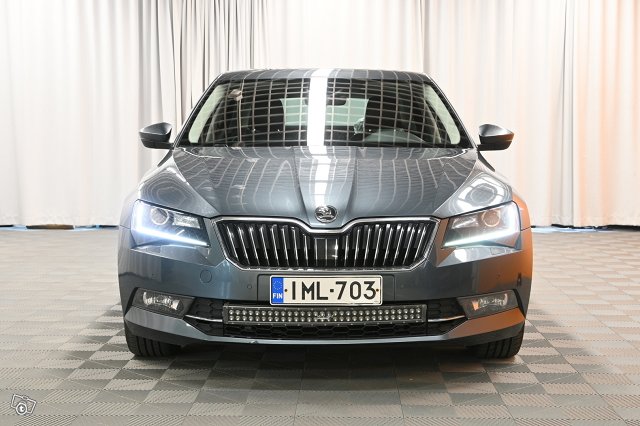 Skoda Superb 2