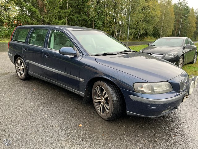 Volvo V70 5