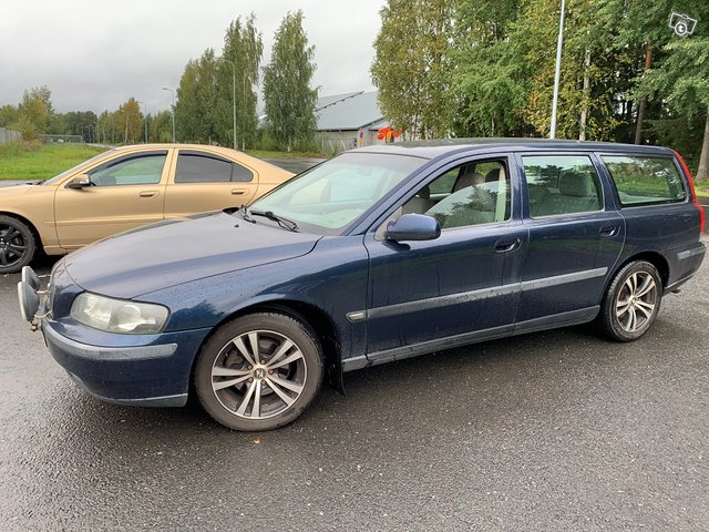 Volvo V70 6