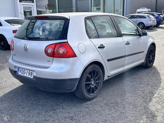 Volkswagen Golf 2