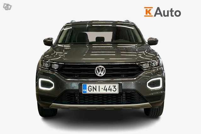 Volkswagen T-Roc 4