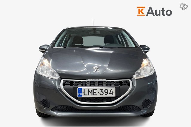 PEUGEOT 208 4