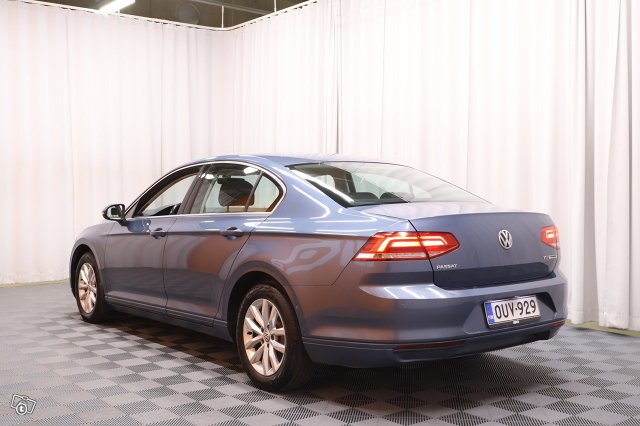 Volkswagen Passat 4