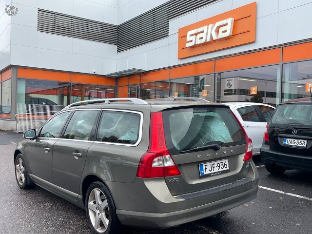 Volvo V70 2