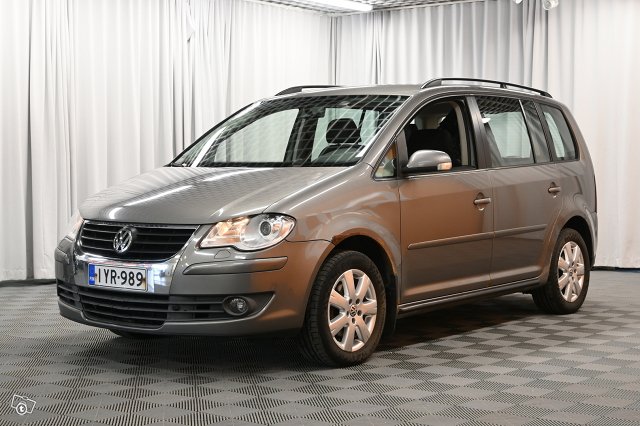 Volkswagen Touran 3