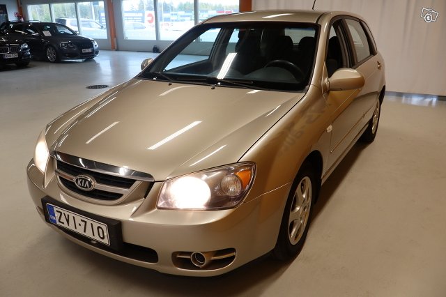 Kia Cerato 4