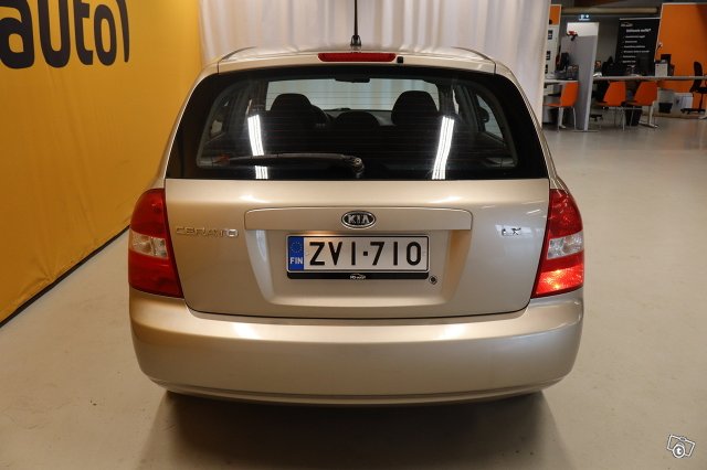 Kia Cerato 6