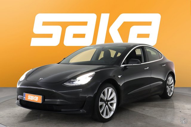 Tesla Model 3 4