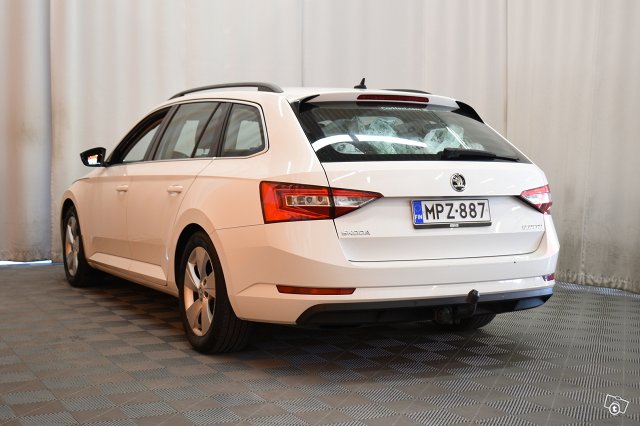 Skoda Superb 5