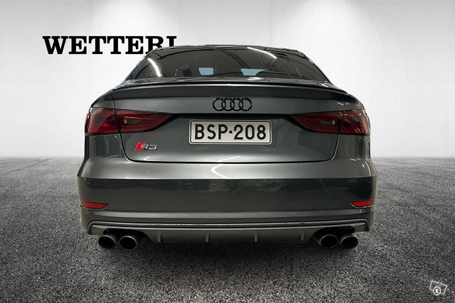 Audi S3 4