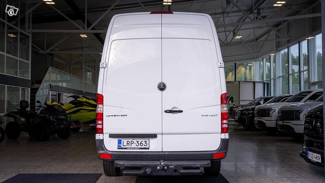 Mercedes-Benz Sprinter 5