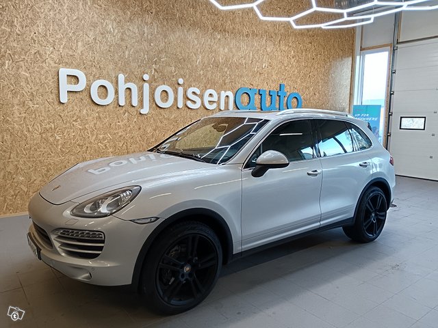 Porsche Cayenne 1