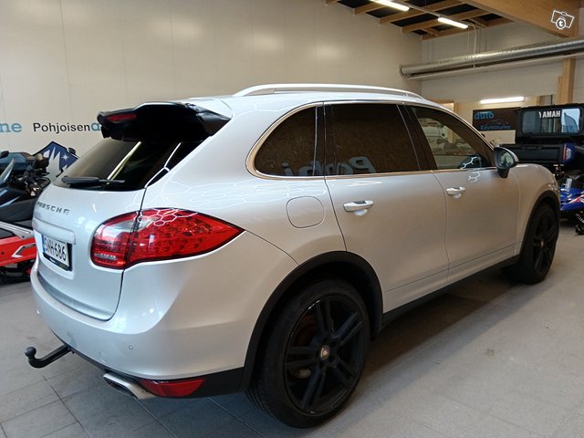 Porsche Cayenne 5