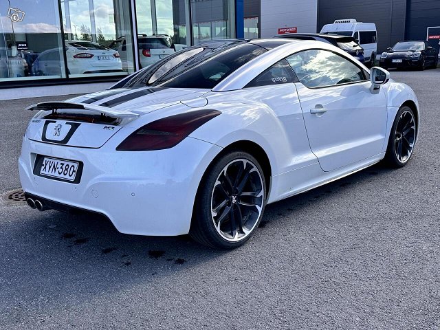 Peugeot RCZ 3