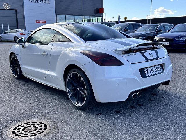 Peugeot RCZ 4