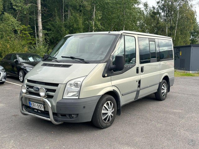 Ford Tourneo 1