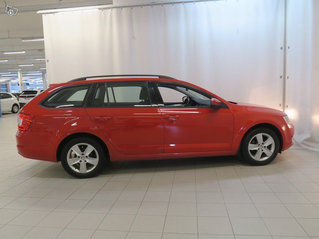 SKODA Octavia 8