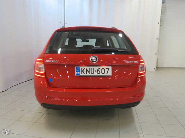 SKODA Octavia 14