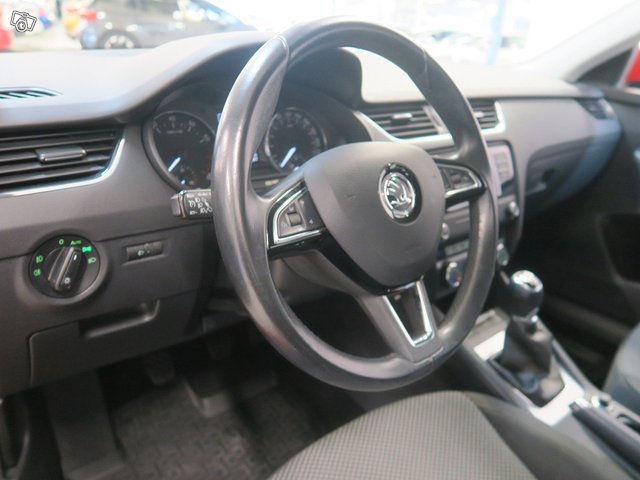 SKODA Octavia 18